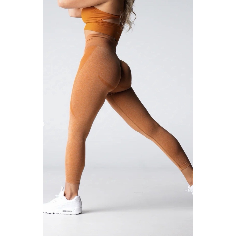 NVGTN Orange Contour Seamless Mid Rise Leggings Woman's Size Medium Gym